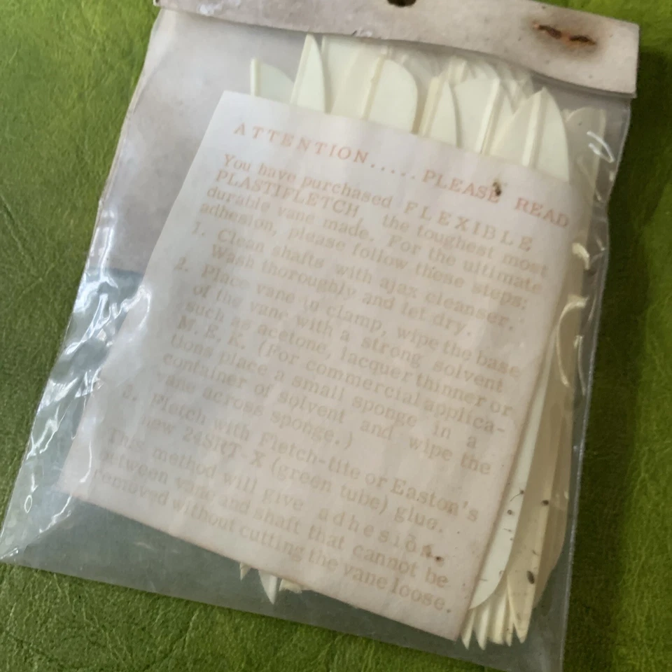 NOS Vanes  ARROW FLETCHING Vintage Archery Vanes  Bow Hunting Plastifletch AZ - Image 4 of 4