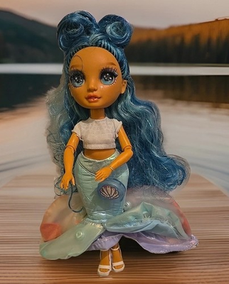 #ad Rainbow High 11” Skyler Bradshaw WINTER WONDERLAND MERMAID Doll amp; Outfit $8.44
