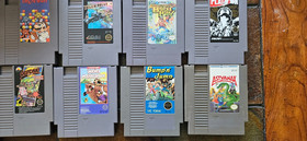 Nintendo NES Console Bundle Lot 2 Controllers - Zapper - 15 games - Clean