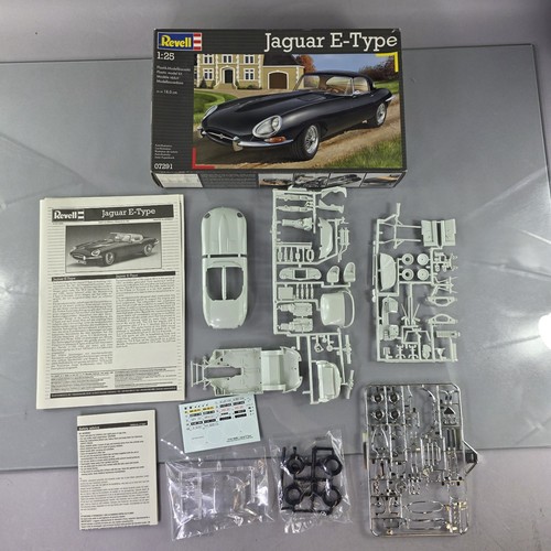 Revell 1:25 1961 Jaguar E-Type Sportwagen Modellbausatz 07291