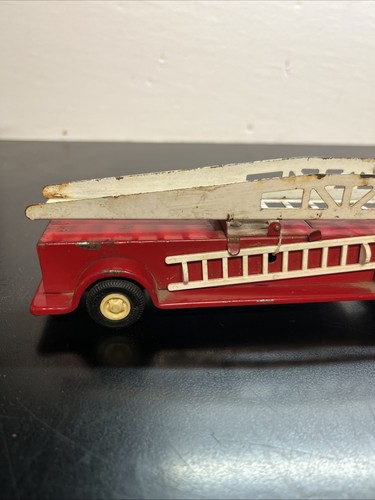 Vintage 1970s Mini Tonka Red Fire Truck Toy Pressed Steel w/Moveable Ladder D4 - Picture 8 of 12