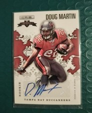2012 Panini Rookies & Stars Rookie Crusade Doug Martin Red Signatures /149