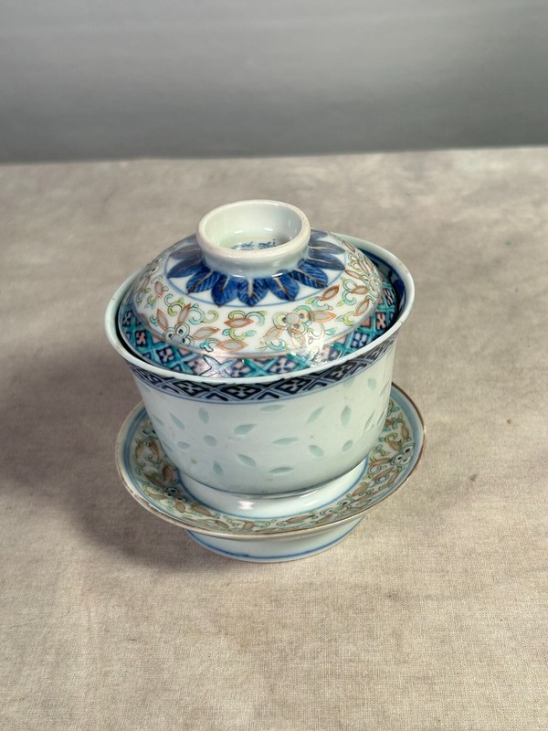 Antique Chinese Rice pattern CUP/LID/Stand Kangxi Mark 1662-1723