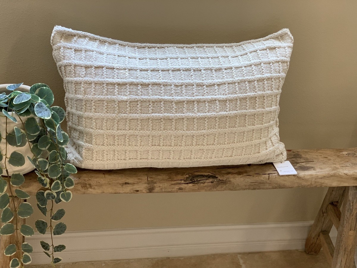 NWT Pottery Barn Lavina Off White Handknit Lumbar Pillow Cover- 16