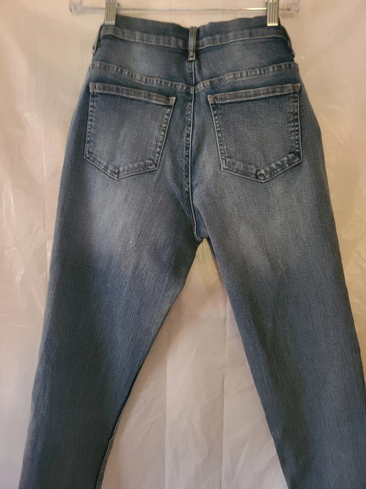 Jeans feminino Venus perna skinny, tamanho 6R azul, elástico, costura interna 29" - Imagem 2 de 4