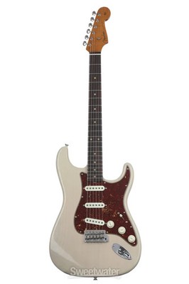 Fender Custom Shop Limited-edition Roasted Pine Stratocaster Deluxe Closet