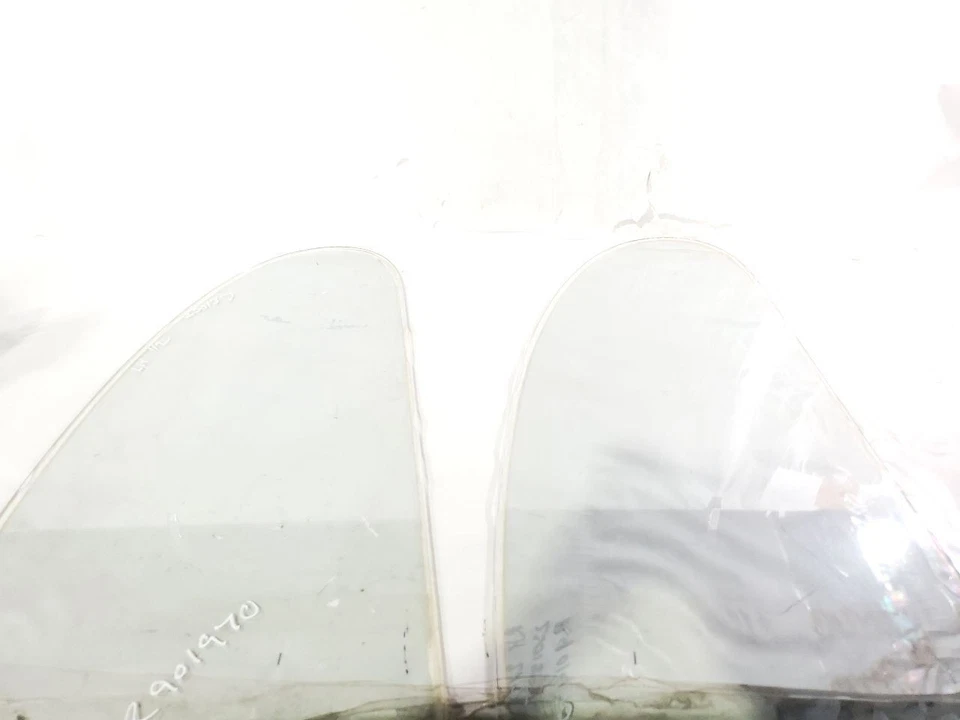 1965 1977 Volkswagen Beetle OEM пара четверть стекла с обеих сторон  - Изображение 4 из 4
