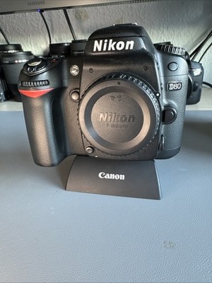 Nikon D80 Digital Spiegelreflex-Kamera, Schwarz, Defekt Lesen