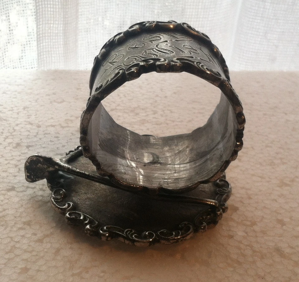 独特维多利亚雕像四盘餐巾戒指 雕刻 最佳愿望 玛丽 — 第 2/4 张图片