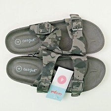 Camo sandals size 4 Cat  Jack