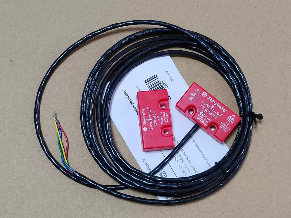1pcs New AB switch CODED SENSOR ACTUATOR EN1088 VDE0660-209 | eBay