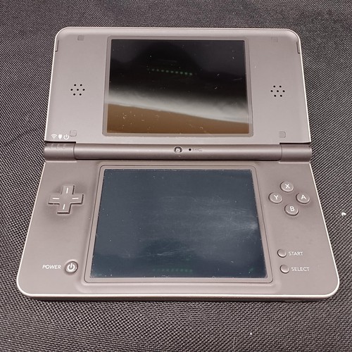 Consola Nintendo DSi LL XL DS marrón oscuro probada en Japón NTSC-J - Imagen 2 de 6