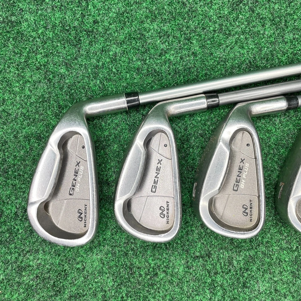 Juego de plancha Nickent Golf GENEX GH PLUS punto negro 4-9,PW regular grafito para diestros Foto 2 de 4