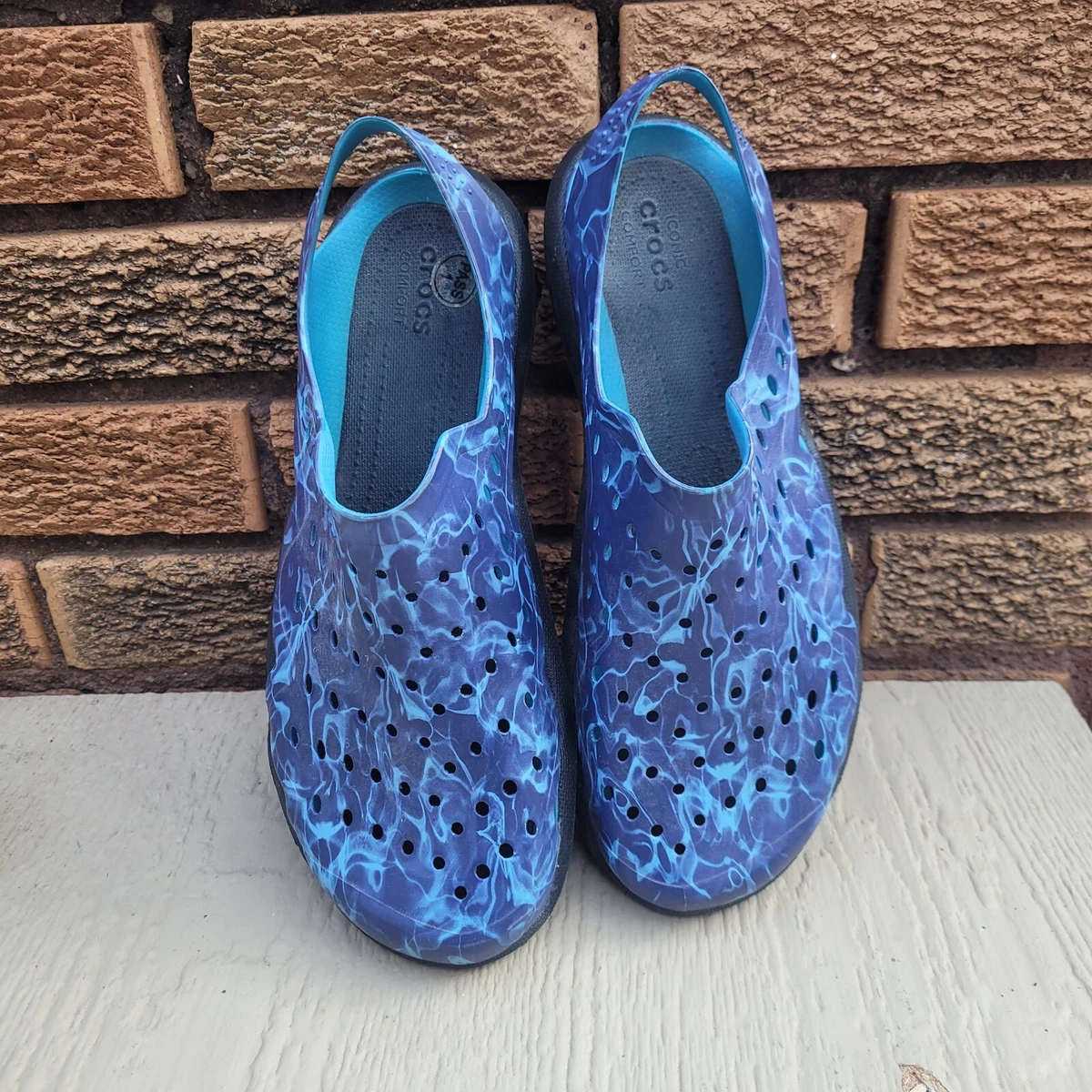 Crocs swiftwater wave sale uk
