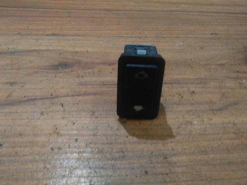 8368932 Fensterheber schalter  BMW 5-Series DE135871-02