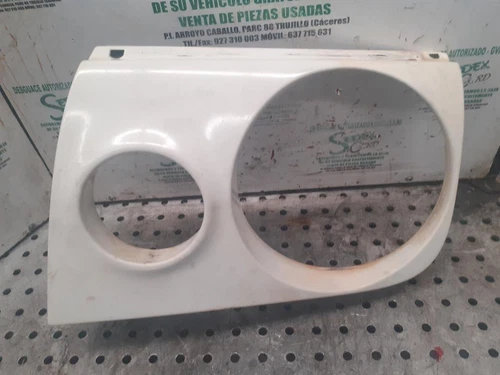 624117F Molduras Delanteras para NISSAN TERRANO II (R20) * 1007880