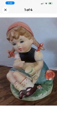 Enesco Girl figurine mending sock   the gift gallery Japan E 6200