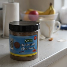 Hi-Protein Crumble Fish Food 150g for Tropical & Coldwater Fish