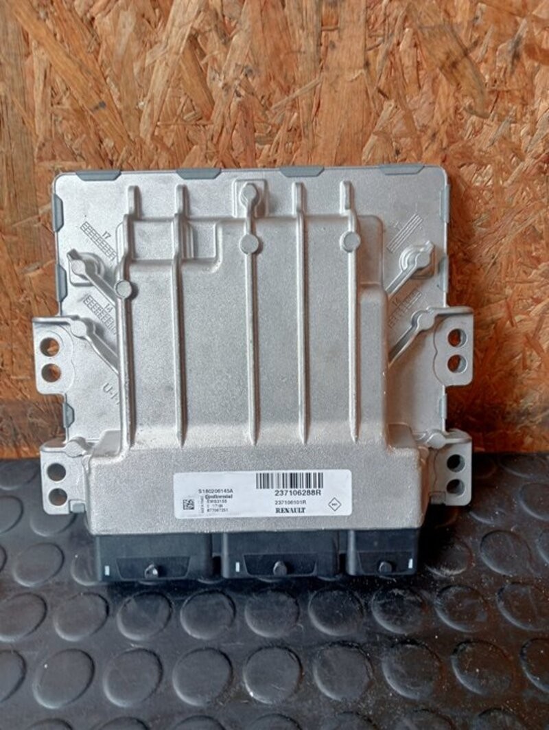237106288R centralina motore RENAULT MEGANE IV BERLINA 5P EXPERIENCE desip102995