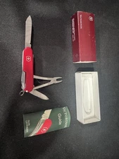 Vintage Unlimited Marlboro Victorinox Swiss Army Knife "Troubleshooter" New