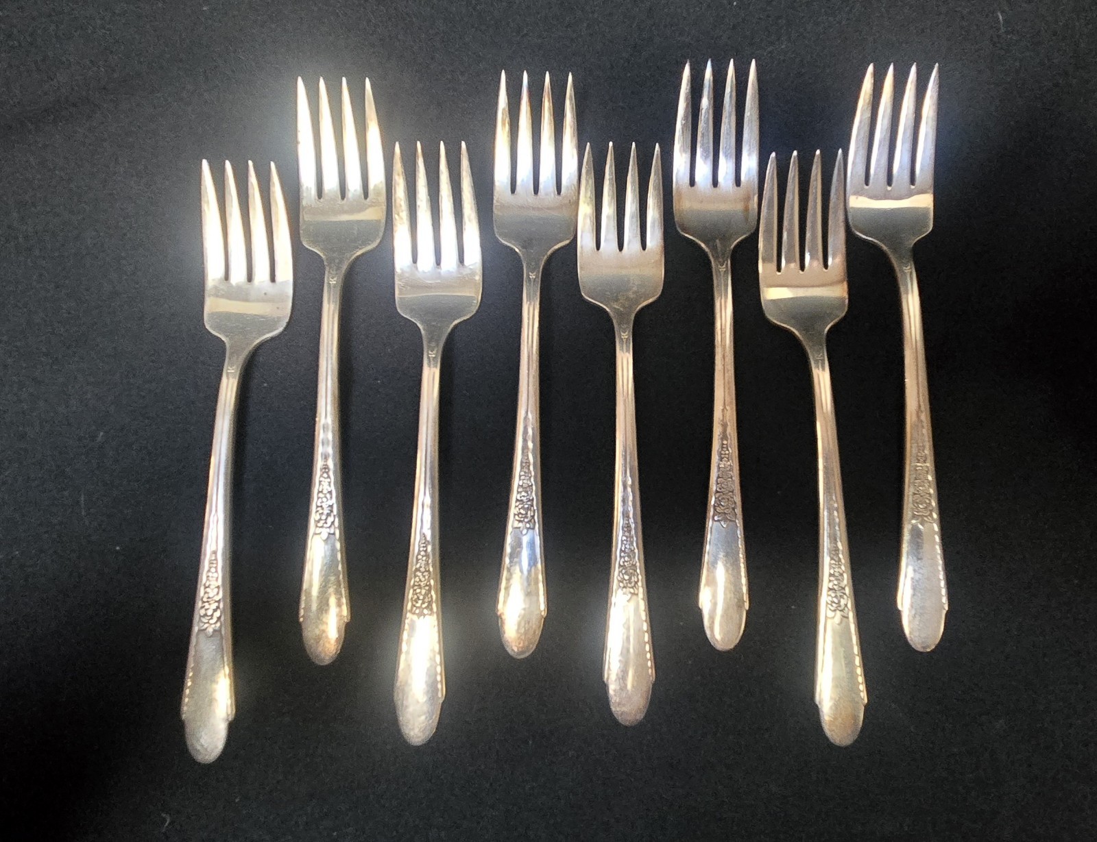 8 Pieces Silver Plate Gardenia