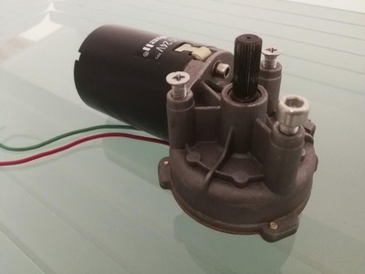 Getriebemotor /Motor 21.025.10.06. Typ: VC 820  24V Einhell BGT 63. NEU