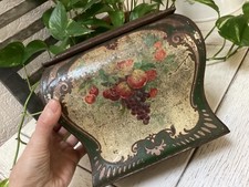 Boîte ancienne en tôle lithographiée