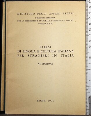 ITALIENISCHE SPRACH- UND KULTURKURSE FÜR AUSLÄNDER IN ITALIEN. AA.VV. CHIOVINI.