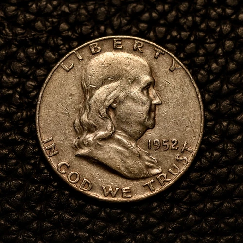 (ITM-6662) 1952-D Franklin Half Dollar ~ VF Condition ~ COMBINED SHIPPING!