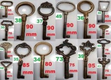 FREGI PER MOBILI ANTICHI CHIAVI  COPPE COPPIGLIE OTTONE OLD KEYS
