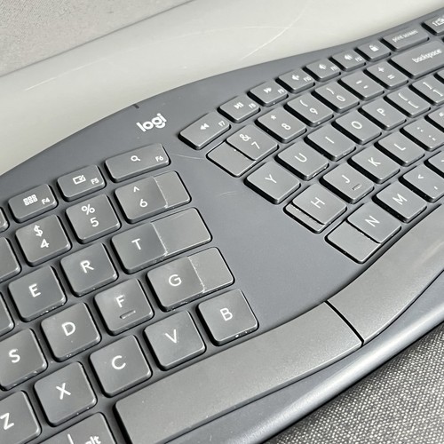 Logitech ERGO K860 Wireless Keyboard - Black w/ USB Receiver - Picture 7 of 19