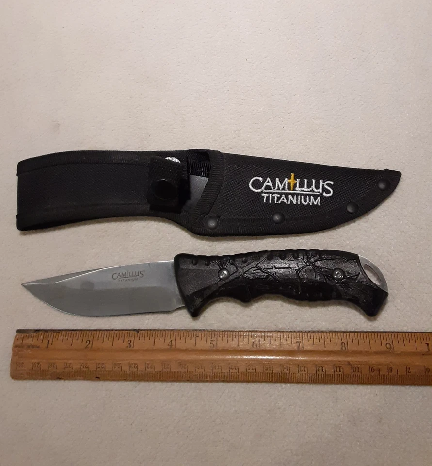 Faca de caça Camillus titânio lâmina fixa preta com bainha - Imagem 3 de 4