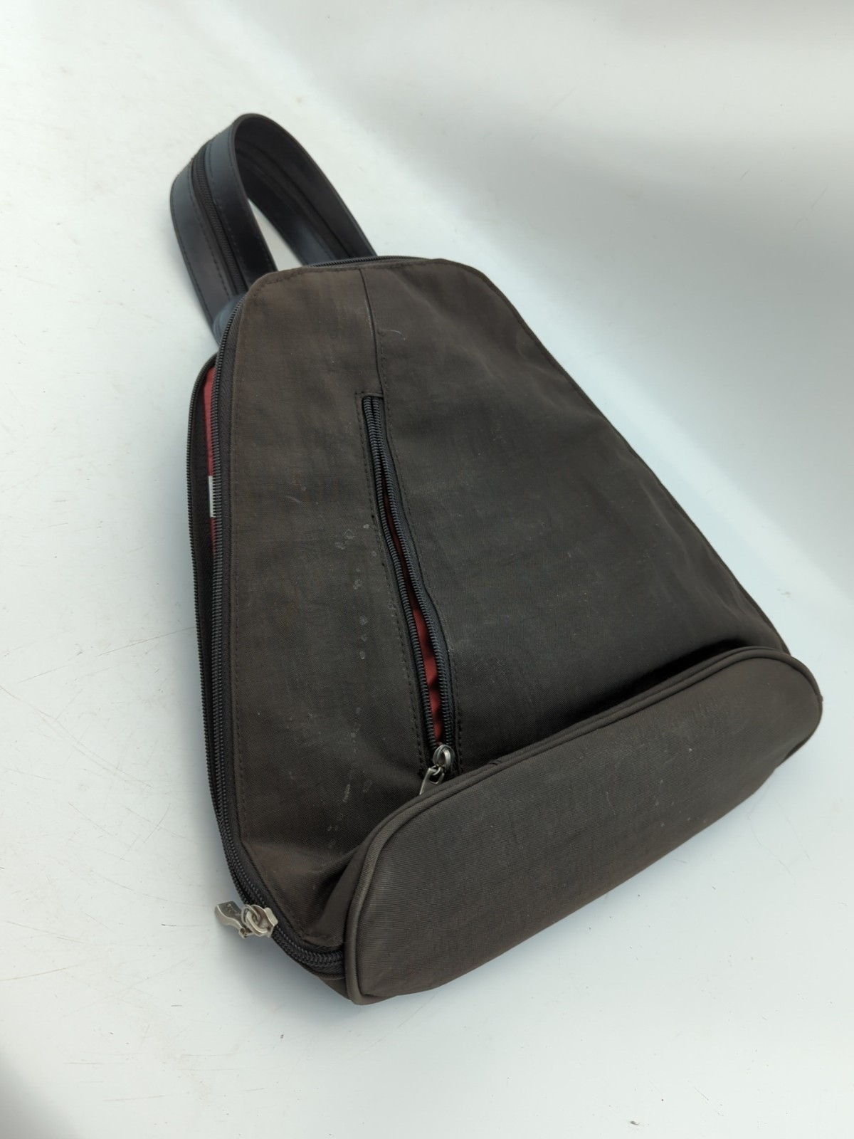 Baggallini Gray Triangle Backpack Red Interior - image 6