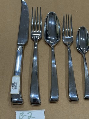 Sambonet 5 Piece Place Setting, Imagine Store Display Never Used