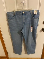 BRAND NEW WOMEN'S SIZE 20W PETITE TERRA & SKY light wash STRAIGHT LEG JEANS