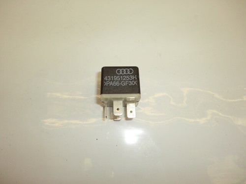 Passat 3B Relay Kühlerlüfternachlauf 431951253H