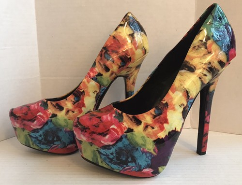 Steve Madden Dejavu Floral Print 