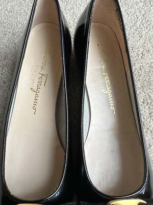 パンプス SALVATORE FERRAGAMO Black Leather Vara Pumps $_12.JPG?set_id=880000500F