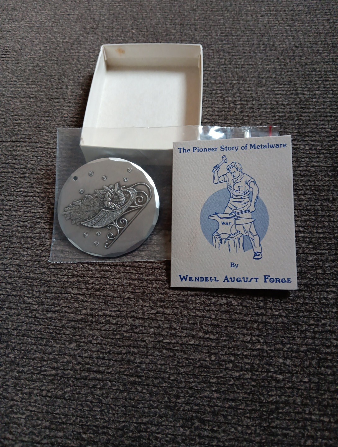 Picture 2 of 4