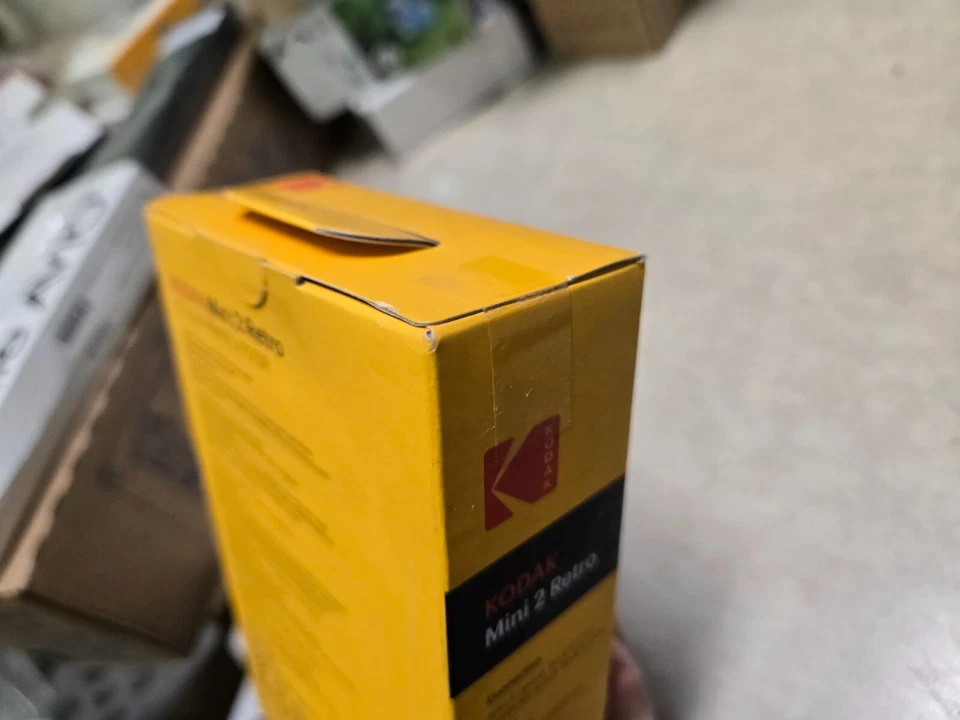 SEALED Kodak Mini 2 Retro 4Pass Portable Photo Printer 2.1x3.4in P210R - White - Image 2 of 4