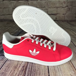 leather adidas tennis shoes