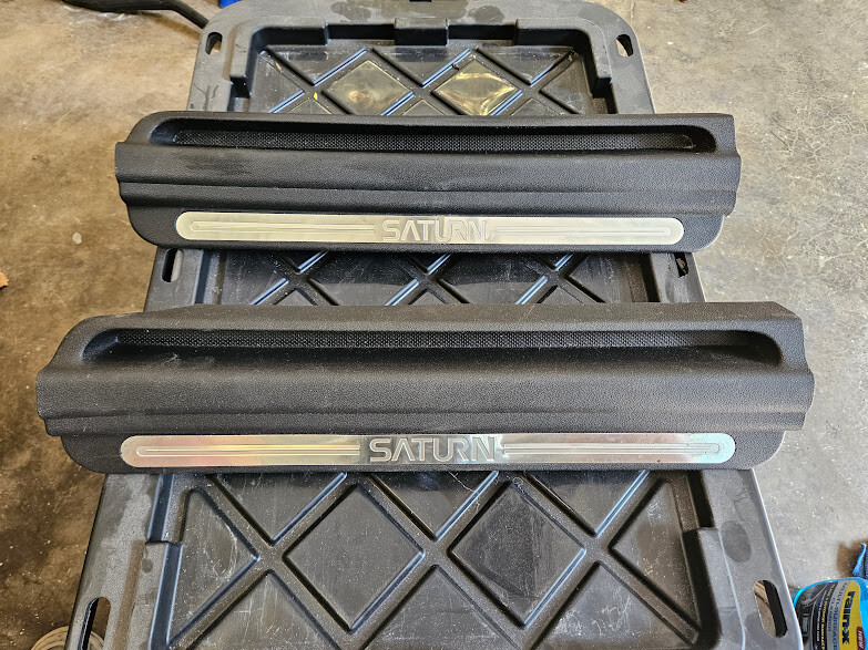 Saturn Sky 25774456 - 25774455 Sill Plate for Saturn Set Left +