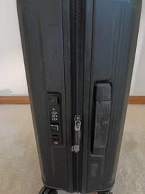 Samsonite Nuon spinner suitcase carry-on