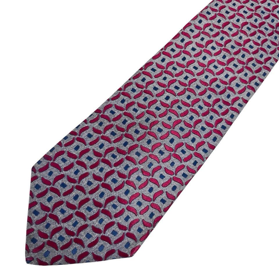Галстук мужской Charvet Place Vendome геометрический красный/темно-синий/серебристый шелк 3,75 дюйма (W) 56 дюймов (L) - Изображение 3 из 4