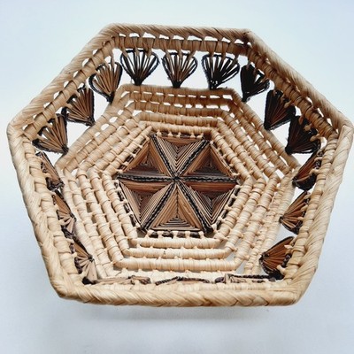 Woven Rattan Wicker Hexagonal Star Pattern Basket Wall Hanging BOHO 9.5''