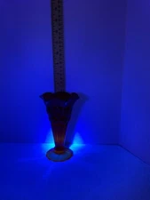 Fenton amberina glow small glass vase
