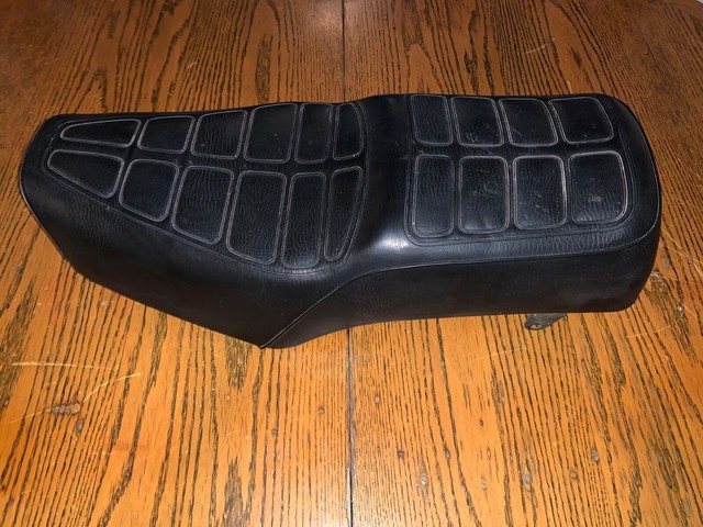 suzuki motorcycle seats