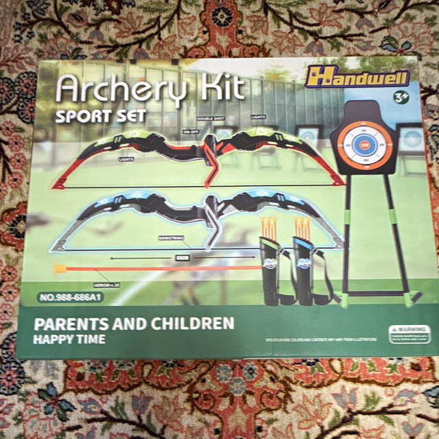 GoBroBrand Green Light Up Bow and Arrow Set