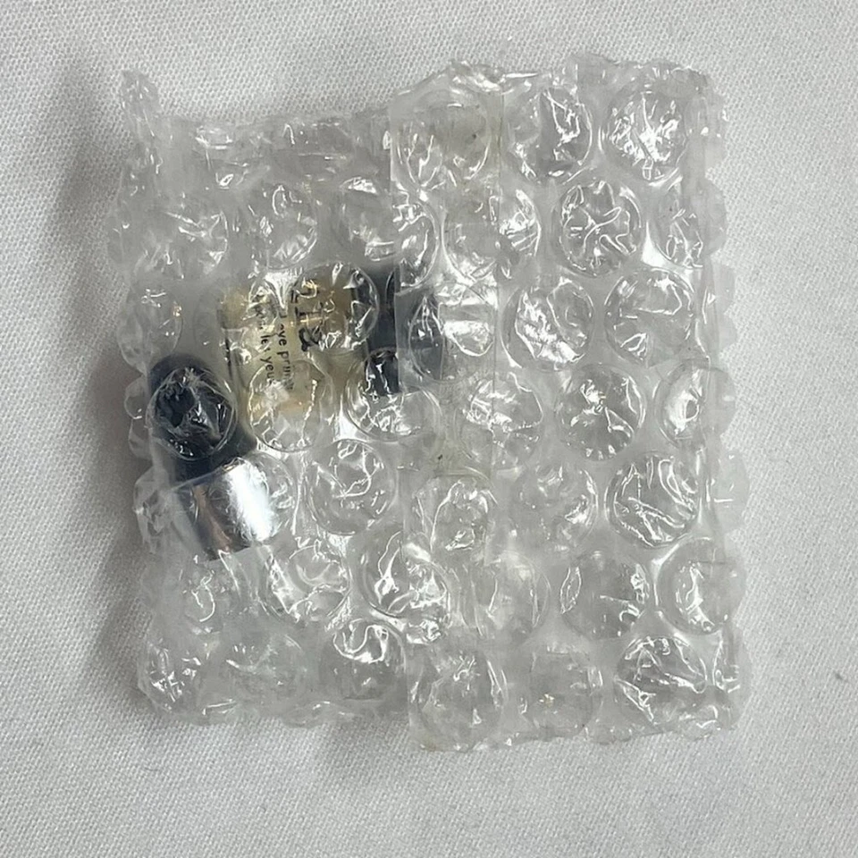 stila Stay All Day Liquid Eye Primer Eye Shadow Make Up Primer - Image 3 of 3