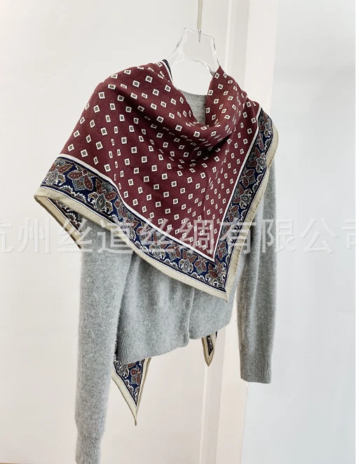 70% Cashmere 30% Silk Scarf Triangle 2 face Shawl 160cmX65cm Red polka dot Print - Image 3 of 4